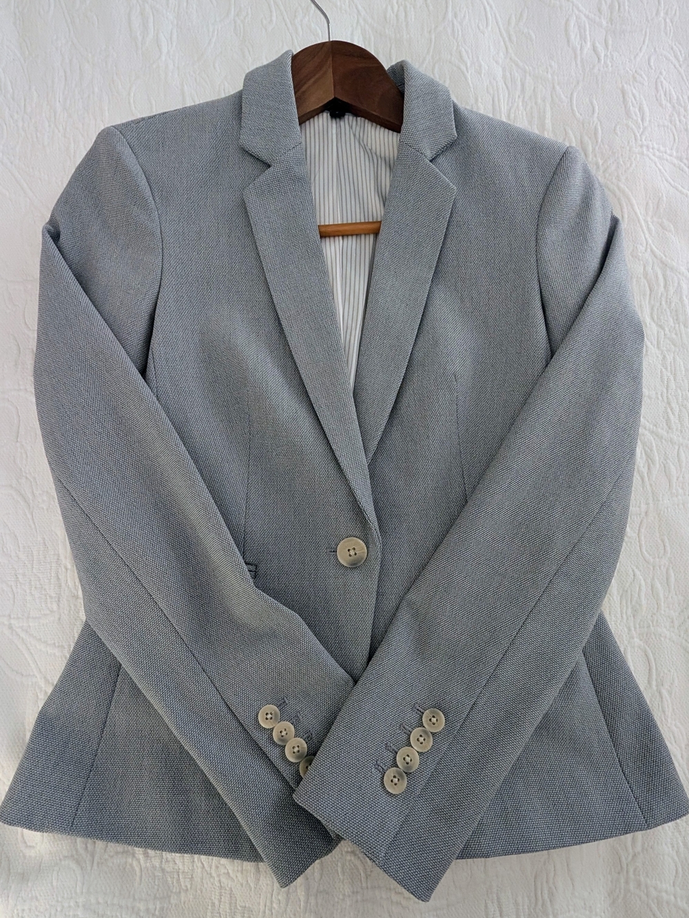 EUC, Express women's light blue Gray Textured Blazer Size 0 stretch, lined